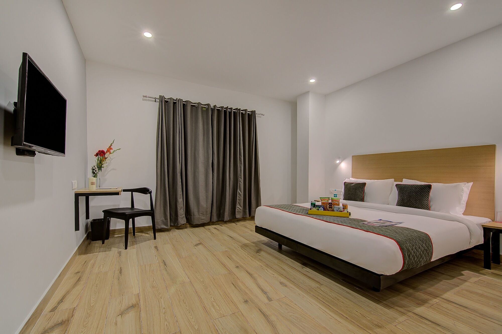 Oyo Townhouse 044 Sector 14 Gurugram Hotel Gurgáon Kültér fotó