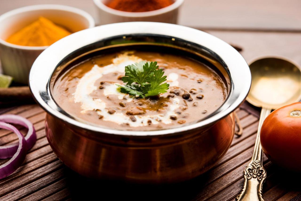 Oyo Townhouse 044 Sector 14 Gurugram Hotel Gurgáon Kültér fotó