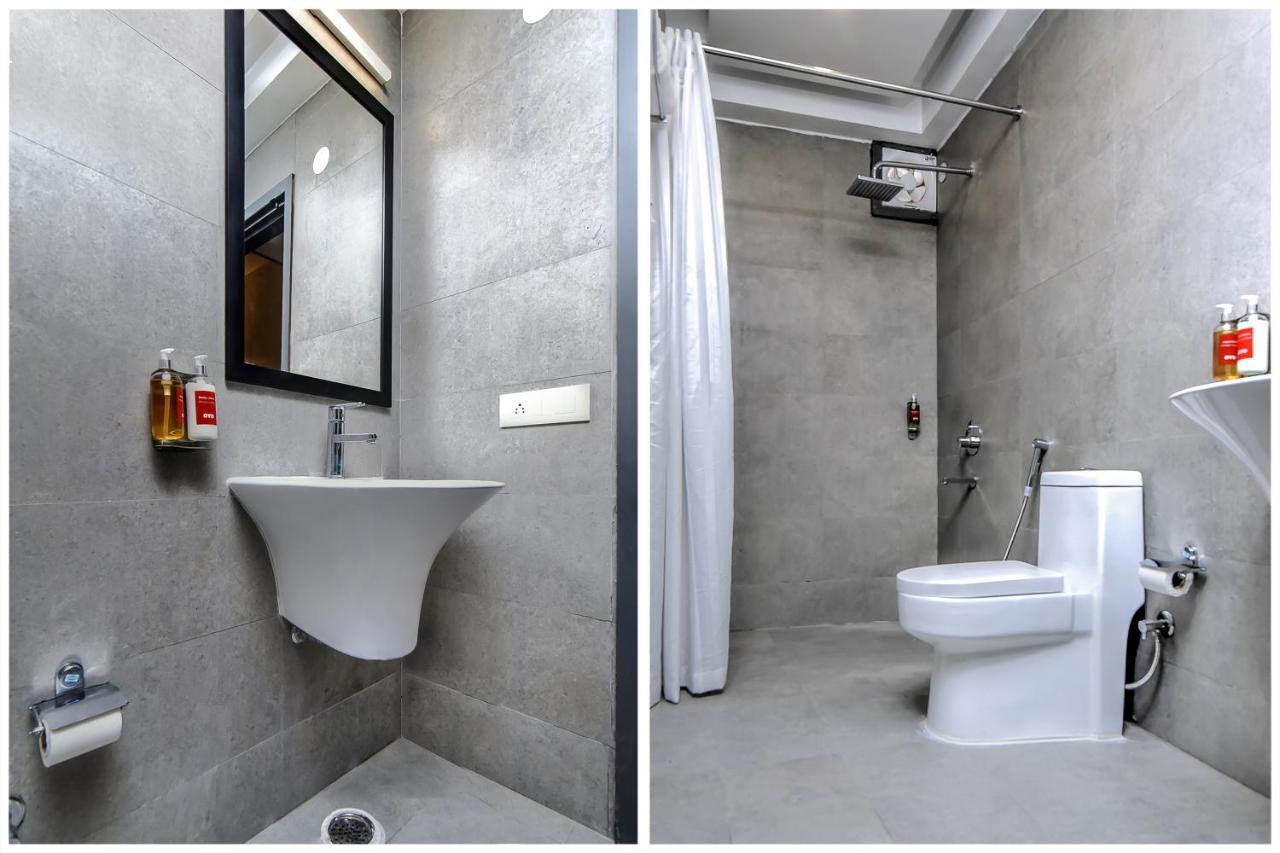 Oyo Townhouse 044 Sector 14 Gurugram Hotel Gurgáon Kültér fotó